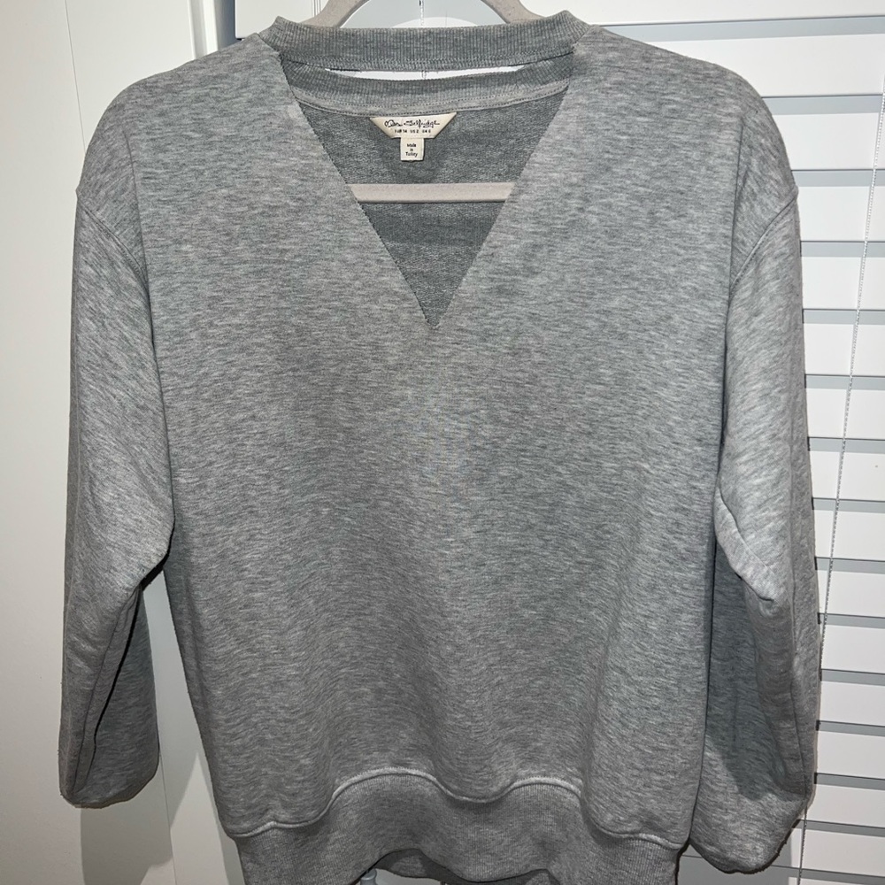 Long sleeve sweater